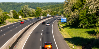 Autópálya-matrica: bővebb lehet a kedvezményre jogosultak köre