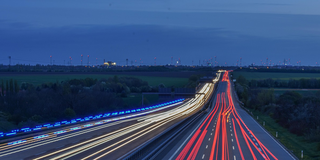 Utazás több megyén át? Így segít a megyei matrica kalkulátor!