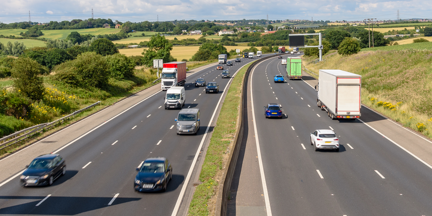 E-matrica tervezés: Közlekedj okosan a hosszú hétvégéken