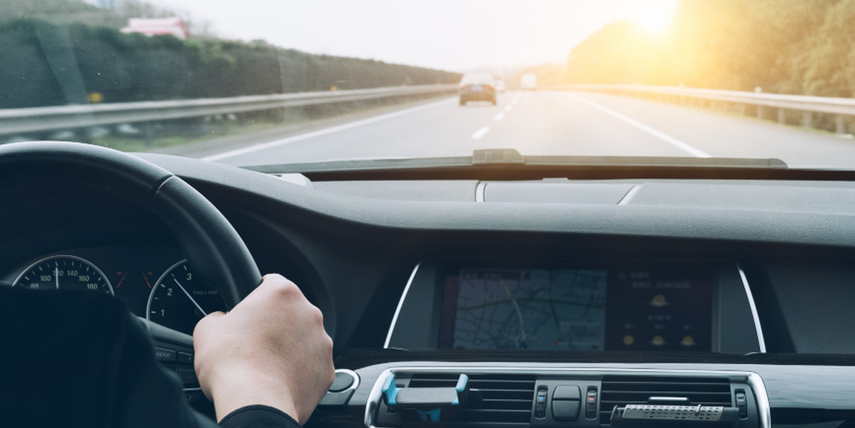 Év végi matrica-tervező 2026 előtt ellenőrzőlista érvényességhez, típusválasztáshoz és büntetés-elkerüléséhez