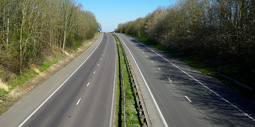 Tavaszi emlékeztető: Az éves matrica, amit a legtöbben túl későn intéznek el