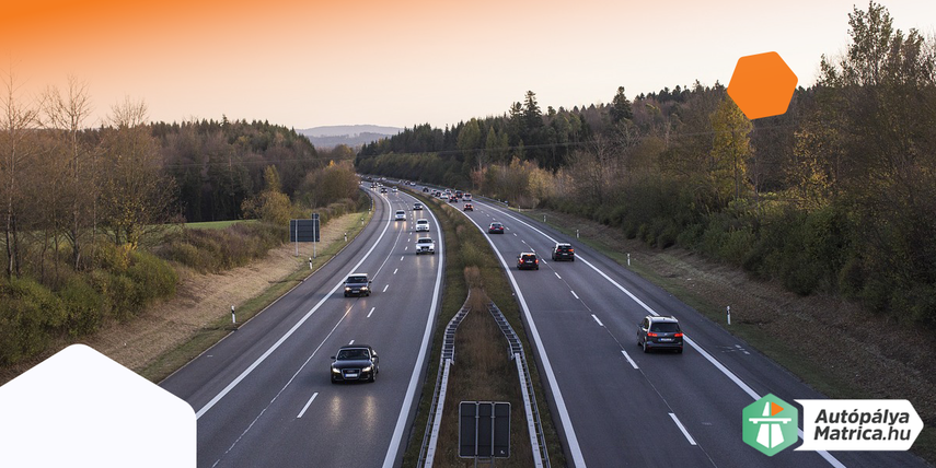 Megyei matrica és a tavaszi kirándulások