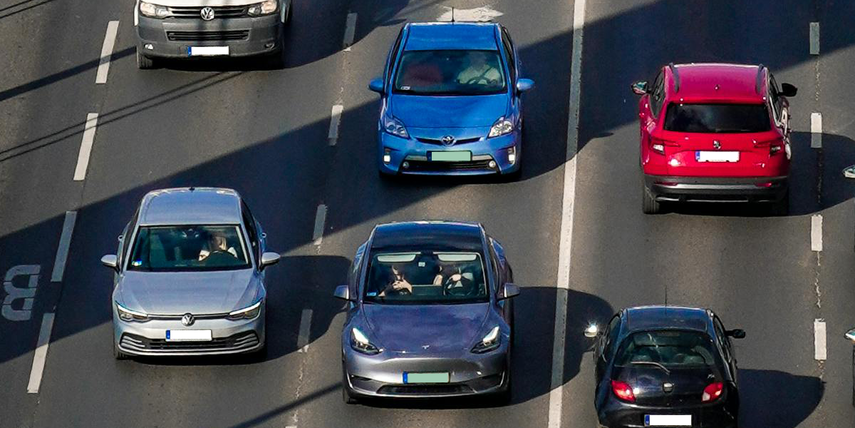 Kötelező rendszámcsere és ügyintézés - Mire figyelj?